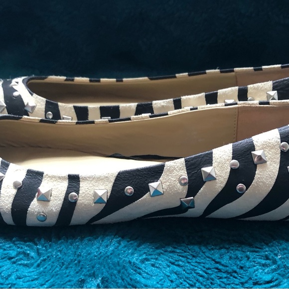 Jimmy Choo Zebra Print flats - Picture 4 of 12